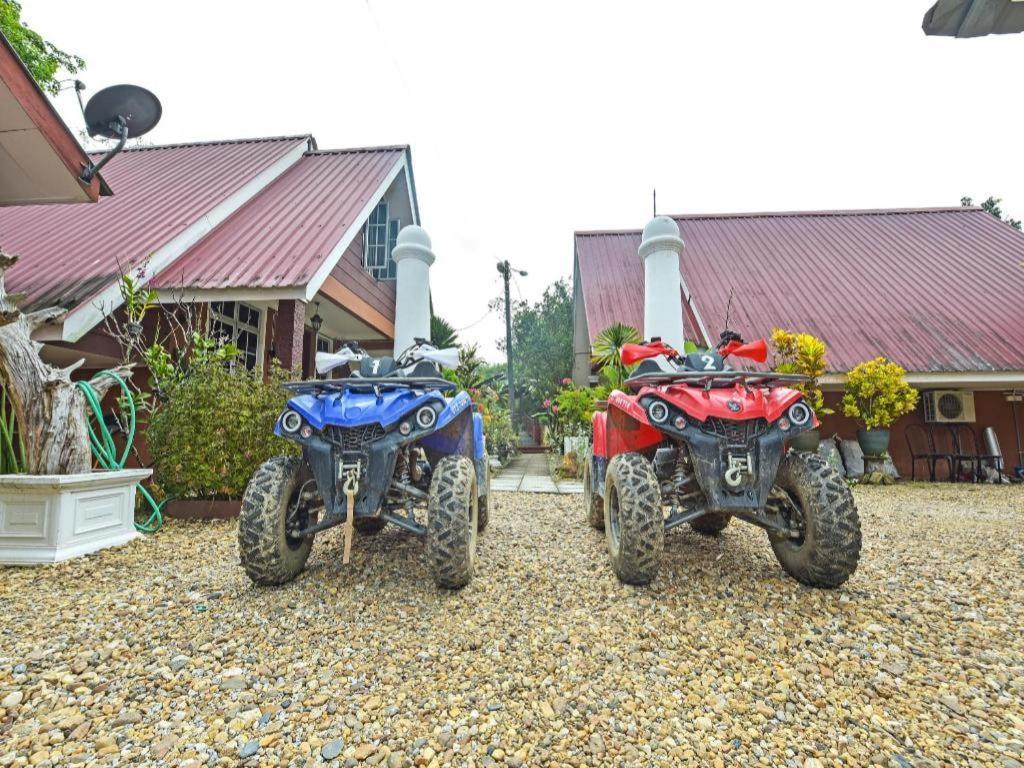 OYO 90642 Twin Mutiara Chalet&Homestay Jeli Luaran gambar