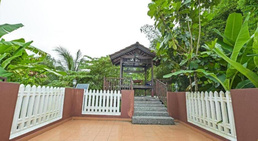 OYO 90642 Twin Mutiara Chalet&Homestay Jeli Luaran gambar